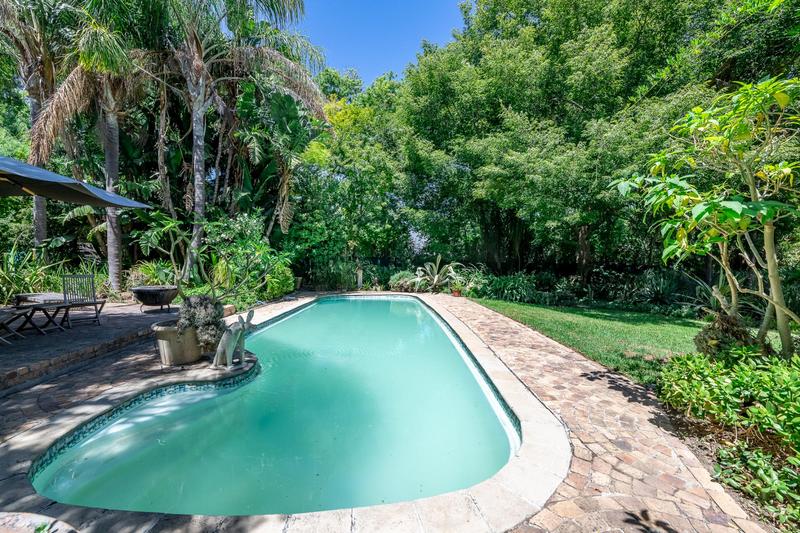 7 Bedroom Property for Sale in Somerset West Western Cape
